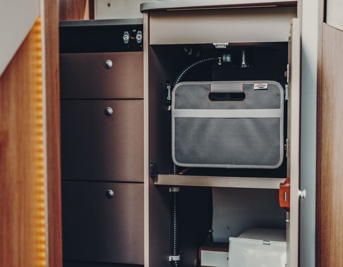 Kitchen pullout motorhome