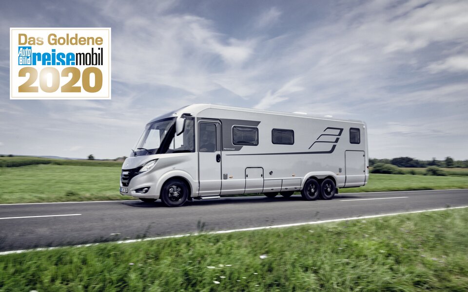 Press picture "Goldenes Reisemobil Hymer B-Class MasterLine I 880"