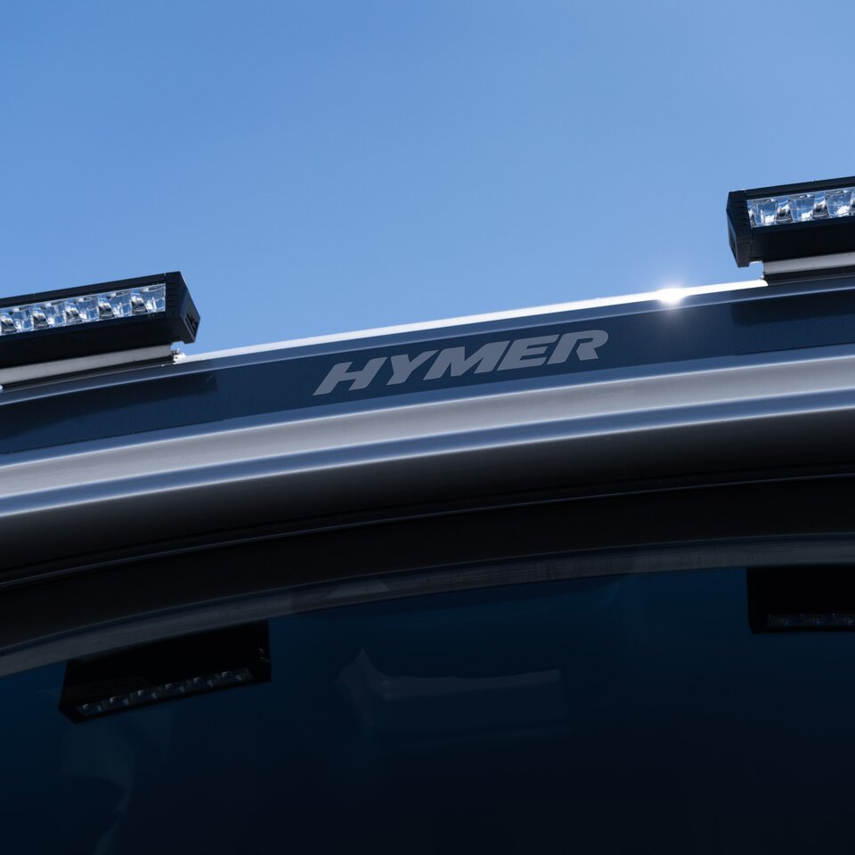 Særlige LED-forlygter over førerkabinen på HYMER-autocamper ML-T Crossover 